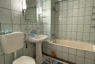 Apartament cu 3 camere în Traian - 5