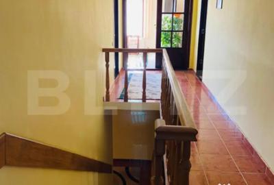 Casă cu 6 camere cu Teren 2500 Mp în Central - 8