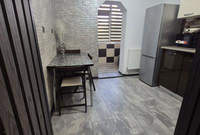 Apartament cu 2 camere decomandat în Central - 2