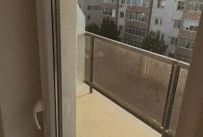Apartament cu 3 camere decomandat în Popești-Leordeni - 2