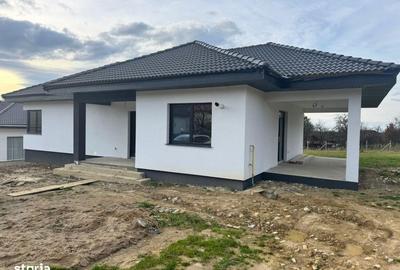 Casă cu 4 camere cu Teren 812 Mp în Groși - 6