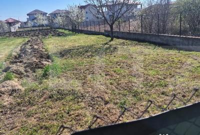 Teren în Lazuri - 2