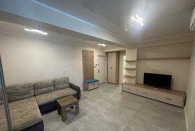 Apartament cu 2 camere semidecomandat, mobilat în Micro 17