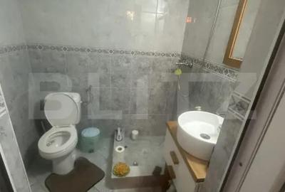 Casă cu 5 camere cu Teren 260 Mp în 14 Mai - 18