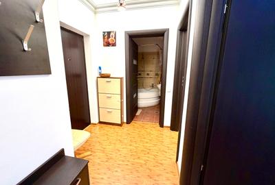 Apartament cu 3 camere semidecomandat în Decebal - 4