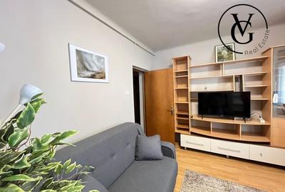 Apartament cu 3 camere nedecomandat, mobilat în 13 Septembrie - 2