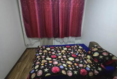 Apartament cu 3 camere semidecomandat în Micro III - 5