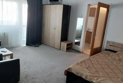 Garsonieră decomandată în Militari