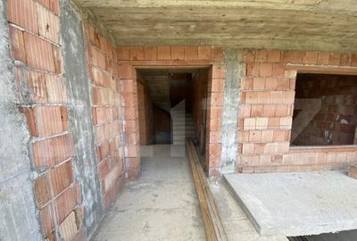 Casa familiala la rosu in suprafat utila de 199 mp si 400 mp - 11