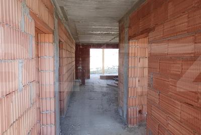 Casa la rosu de vanzare, cu 3 camere, 105 mp, zona Sigmir Casa la rosu de vanzare, cu 3 camere, 105 mp, zona Sigmir - 9