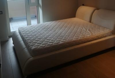 Apartament cu 3 camere în P-ța Victoriei - 4