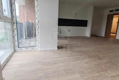 Apartament cu 2 camere semidecomandat în Central - 3