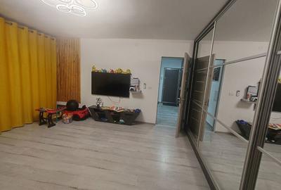 Apartament cu 3 camere decomandat în 1 Decembrie - 4