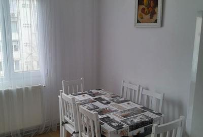 Apartament cu 3 camere semidecomandat în Orșova - 3