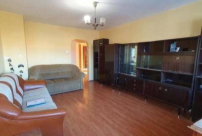 Apartament cu 4 camere semidecomandat în Micălaca - 2