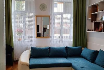 Vila fara risc seismic,renovata,izolata ext,P+1+pod inalt,9 camere,4 bai,pivnita - 9