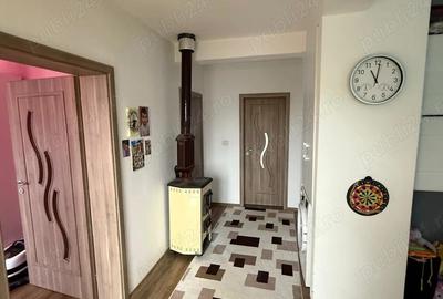 Casă cu 4 camere cu Teren 367 Mp în Șag - 1