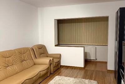 Proprietar:ap decomandat 2 camere, et 1, zona Aradului - Piata Verde-Iulius Mall - 2