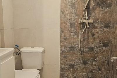 Casă individuală cu 4 camere cu Canalizare în Central - 11