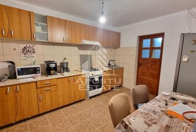 Casă cu 3 camere cu Teren 1800 Mp în Covaci - 2
