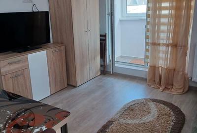 Apartament cu 2 camere decomandat în Roșu