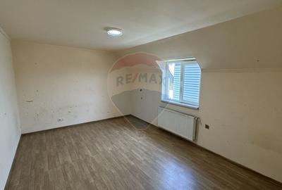 Casa de VANZARE in Baia Mare la pret de apartament - 19