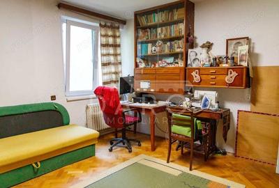 Apartament cu 3 camere decomandat în 7 Noiembrie - 1