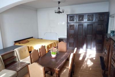 Casă cu 4 camere cu Teren 927 Mp în Sud - 5