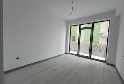 Apartamente la alb ,aproape de mare - 8