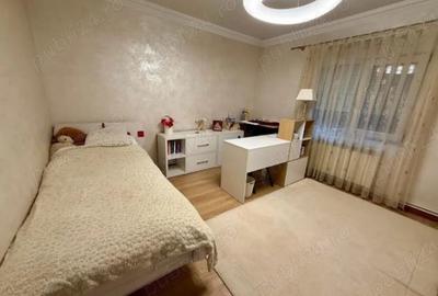 Casă cu 5 camere cu Teren 250 Mp în Central - 3