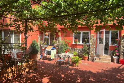 Casă cu 3 camere cu Teren 277 Mp în 7 Noiembrie - 7