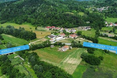 Teren de 10176 mp, în Mihăești