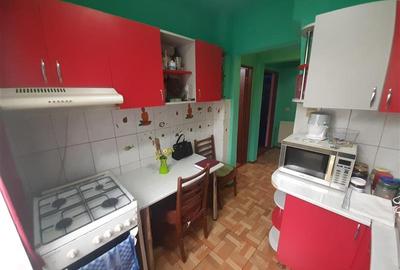 Apartament cu 2 camere decomandat în Micro II - 16