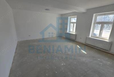 Spațiu comercial, de 127 mp, în 1 Mai - 4