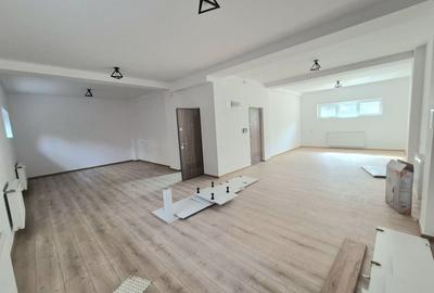Spatiu Birouri renovat nou open space I Complex Studentesc - 1