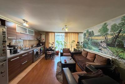 Apartament cu 3 camere semidecomandat, mobilat în Florești - 1