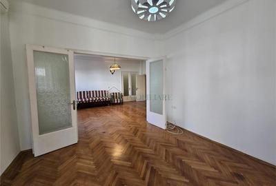 Apartament cu 5 camere decomandat, mobilat în Central - 11