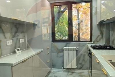 Apartament cu 2 camere de vanzare complet renovat in Tiglina 1 - 12