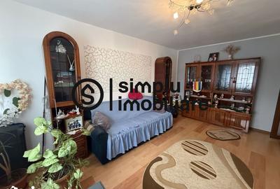 Apartament cu 3 camere decomandat în 1 Mai - 6