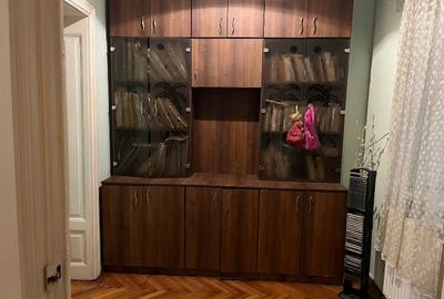 Casă cu 12 camere cu Canalizare în Unirii - 13