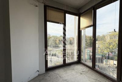 Vedere superbă spre Parcul Botanic, apartament 3 camere, Piața Unirii - 2