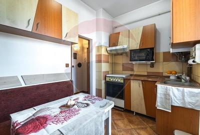 Apartament cu 2 camere decomandat, mobilat în Tractorul - 15