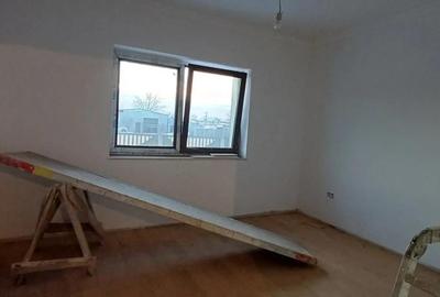 Parter vila de 100 mp de inchiriat,Ghiroda-Aeroport,pretabil pt coletarie - 4