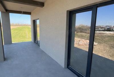 Apartament cu 2 camere decomandat în Bucovăț (Remetea Mare) - 2