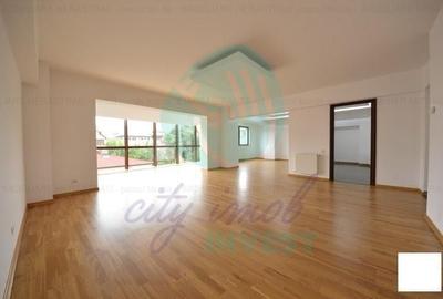 Apartament cu 5 camere semidecomandat în Kiseleff - 1