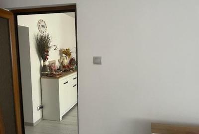 Apartament -4 camere -decomandat-Zona Vitan - 2