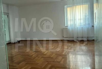 Casă individuală cu 9 camere cu Canalizare în Andrei Mureșanu - 4