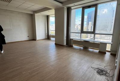 Spațiu comercial, de 1,397 mp, în Central - 24