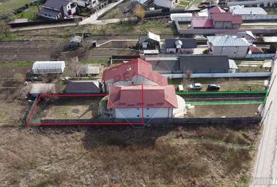 Casa/Duplex Petresti str Cuza Voda - 3