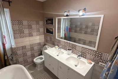 Casă cu 4 camere cu Teren 200 Mp în Central - 16